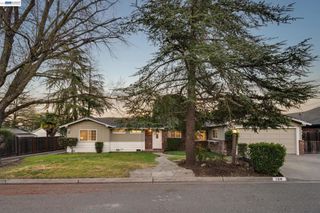 780 Quiet View Ct, Walnut Creek, CA 94597