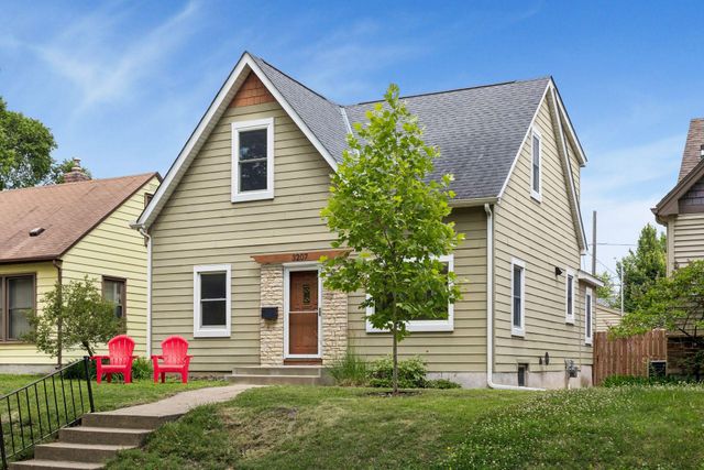 3207 Cleveland Street NE, Minneapolis, MN 55418