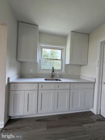 1447 F ST, Woodbridge, VA 22191
