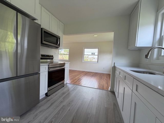 1447 F ST, Woodbridge, VA 22191