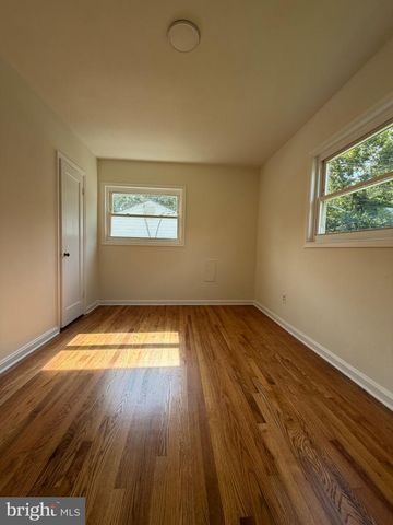 1447 F ST, Woodbridge, VA 22191
