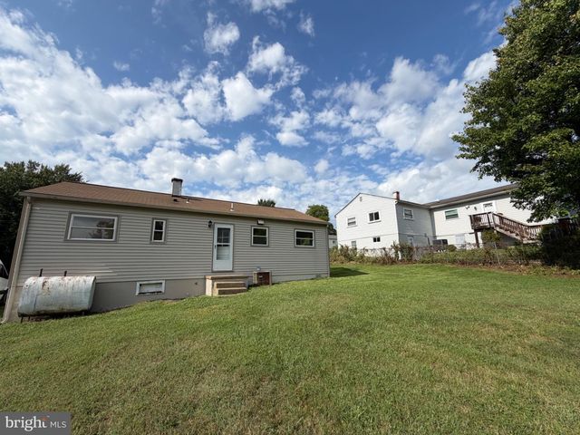 1447 F ST, Woodbridge, VA 22191