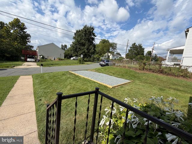 1447 F ST, Woodbridge, VA 22191