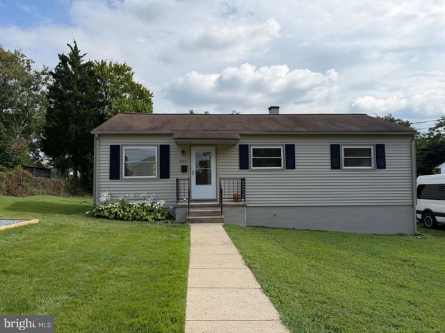 1447 F ST, Woodbridge, VA 22191