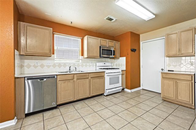 15822 Kings Cypress Lane, Cypress, TX 77429