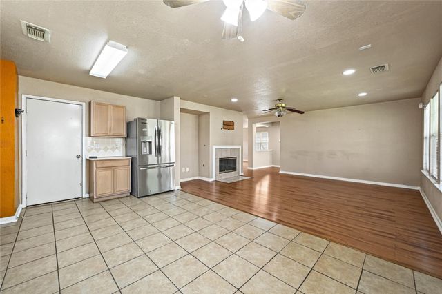 15822 Kings Cypress Lane, Cypress, TX 77429