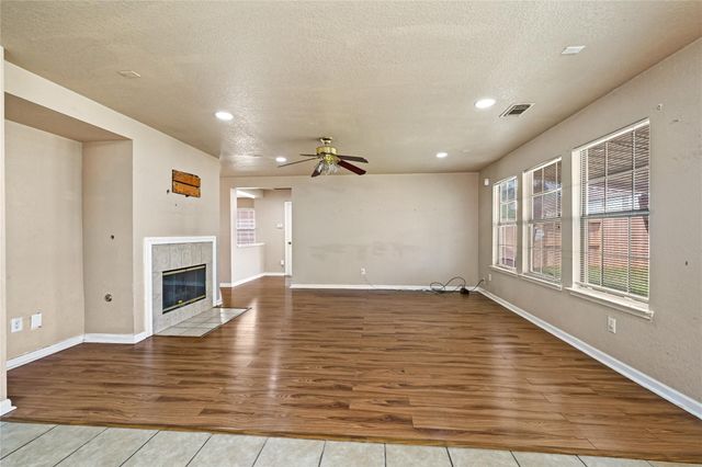 15822 Kings Cypress Lane, Cypress, TX 77429