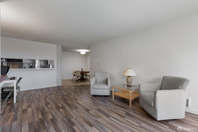 65 Ora Way 103C, San Francisco, CA 94131
