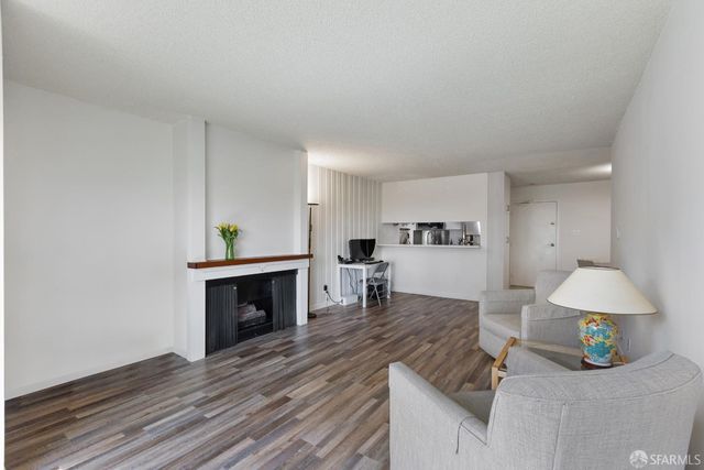 65 Ora Way 103C, San Francisco, CA 94131
