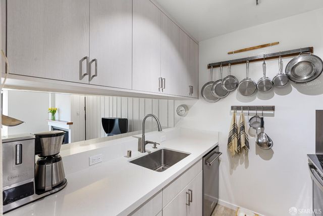 65 Ora Way 103C, San Francisco, CA 94131