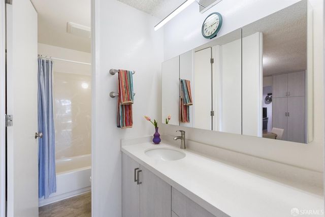 65 Ora Way 103C, San Francisco, CA 94131