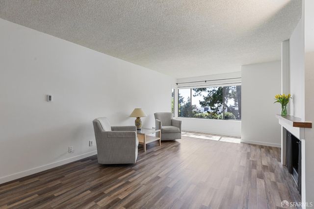 65 Ora Way 103C, San Francisco, CA 94131