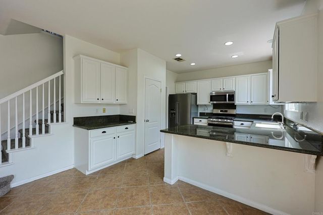 1046 Strawberry Creek Rd, Chula Vista, CA 91913
