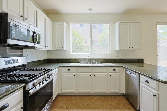 1046 Strawberry Creek Rd, Chula Vista, CA 91913