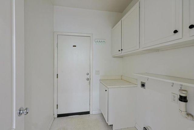 1046 Strawberry Creek Rd, Chula Vista, CA 91913