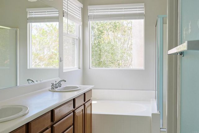 1046 Strawberry Creek Rd, Chula Vista, CA 91913