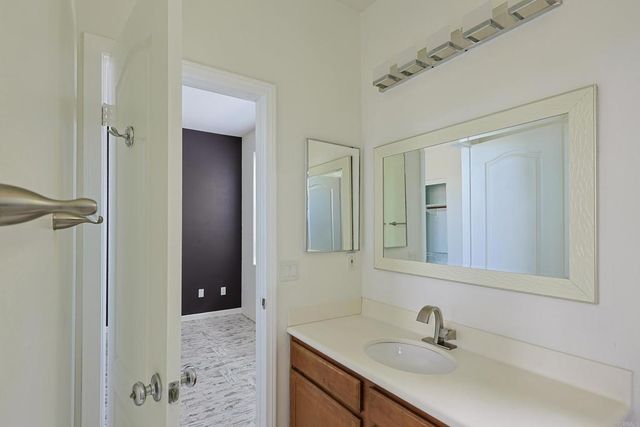 1046 Strawberry Creek Rd, Chula Vista, CA 91913