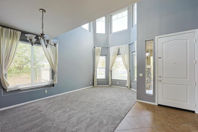 1046 Strawberry Creek Rd, Chula Vista, CA 91913