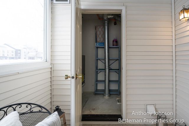 5827 Crosswinds Drive 22, Norton Shores City, MI 49444