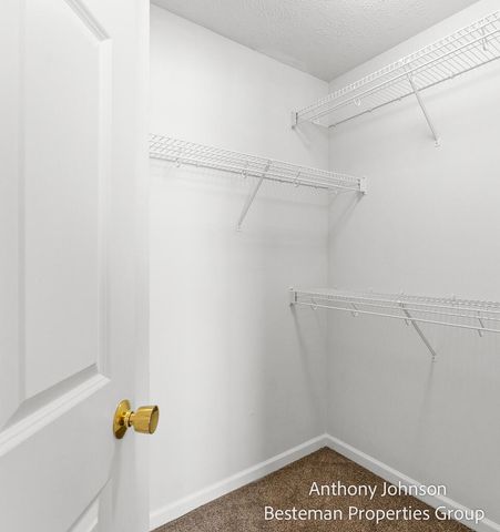 5827 Crosswinds Drive 22, Norton Shores City, MI 49444