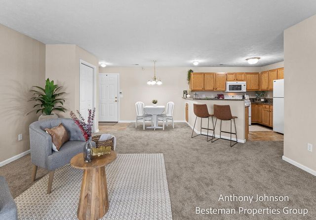 5827 Crosswinds Drive 22, Norton Shores City, MI 49444