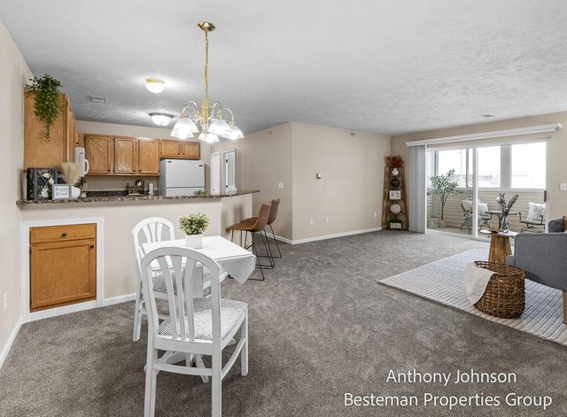 5827 Crosswinds Drive 22, Norton Shores City, MI 49444