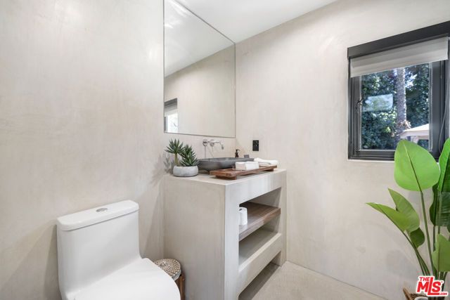 20322 Del Campo Place, Woodland Hills (los Angeles), CA 91364