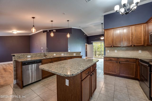 6631 SHADED ROCK Court 22D, Jacksonville, FL 32258