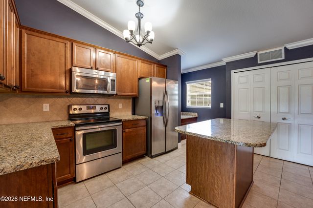 6631 SHADED ROCK Court 22D, Jacksonville, FL 32258