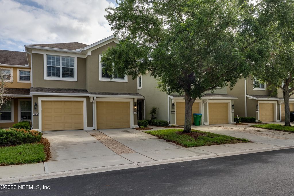 6631 SHADED ROCK Court 22D, Jacksonville, FL 32258