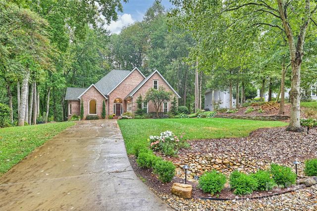 13428 Scanlan Way, Davidson, NC 28036