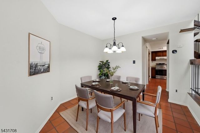 490 Auten Rd 4C, Hillsborough Twp., NJ 08844
