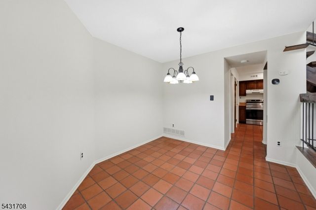 490 Auten Rd 4C, Hillsborough Twp., NJ 08844