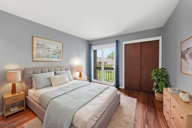 490 Auten Rd 4C, Hillsborough Twp., NJ 08844