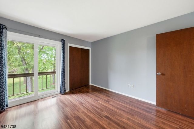 490 Auten Rd 4C, Hillsborough Twp., NJ 08844