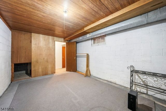 490 Auten Rd 4C, Hillsborough Twp., NJ 08844