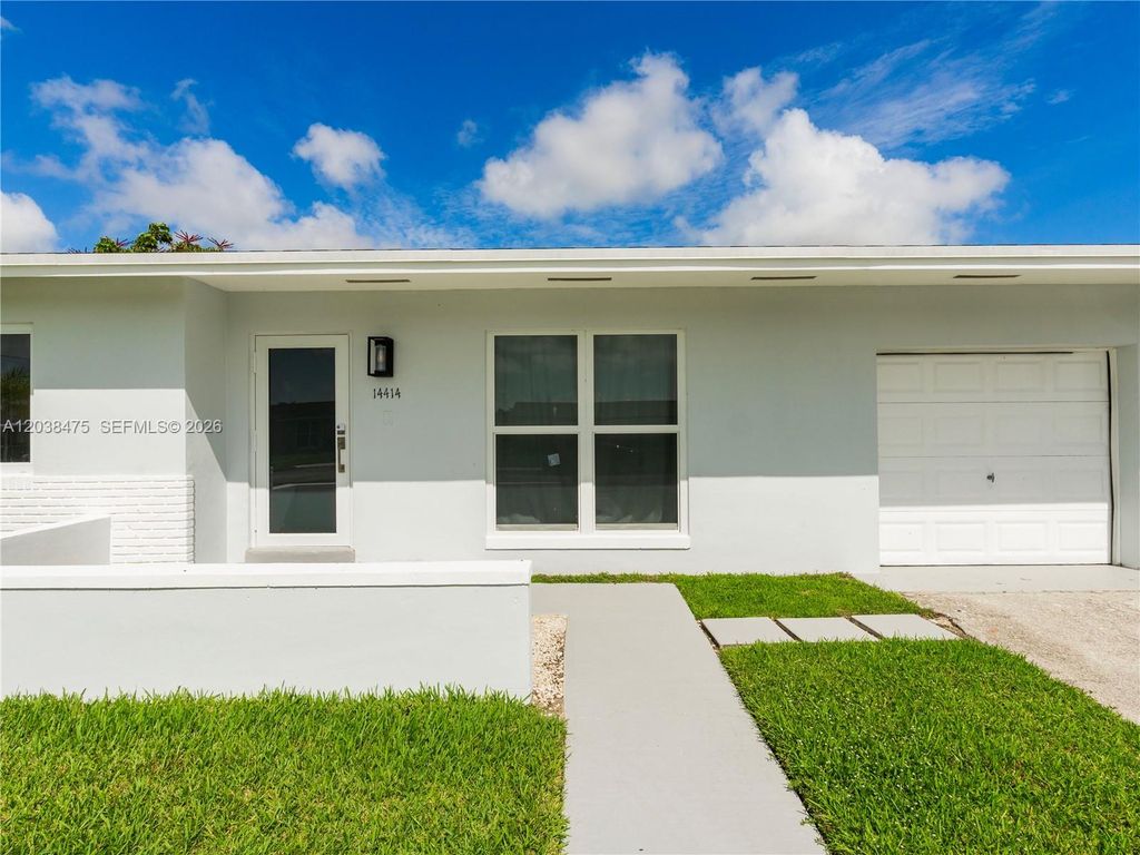 14414 SW 105th Court 0, Miami, FL 33176