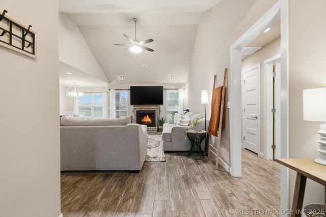 40 Osprey Drive, Sand Springs, OK 74063