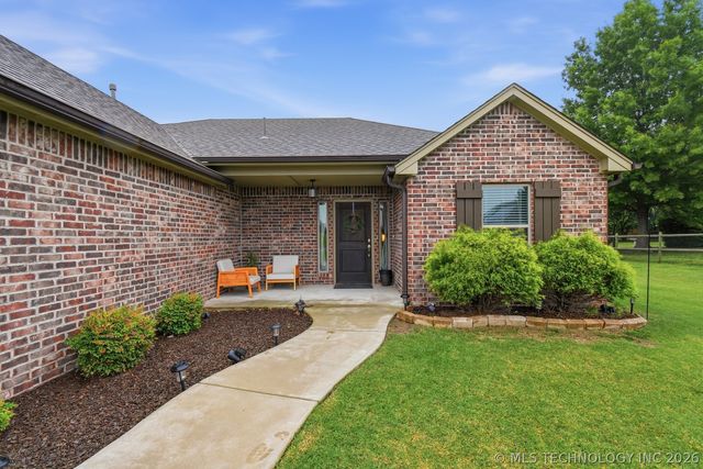 40 Osprey Drive, Sand Springs, OK 74063