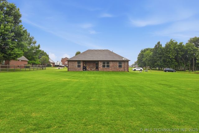 40 Osprey Drive, Sand Springs, OK 74063