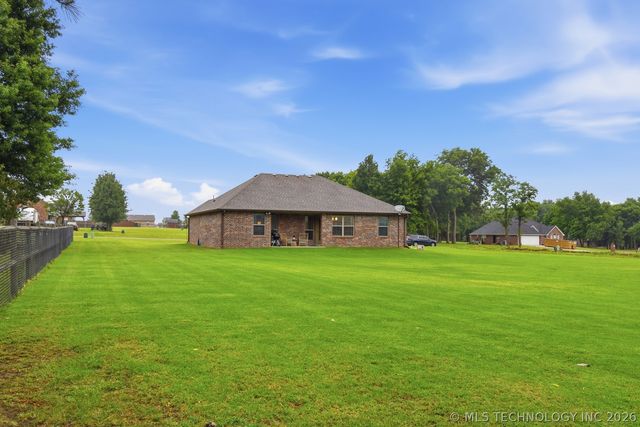 40 Osprey Drive, Sand Springs, OK 74063