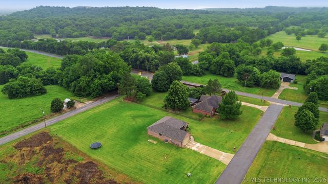40 Osprey Drive, Sand Springs, OK 74063