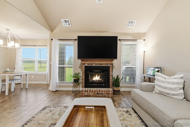 40 Osprey Drive, Sand Springs, OK 74063