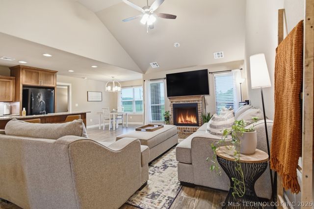 40 Osprey Drive, Sand Springs, OK 74063