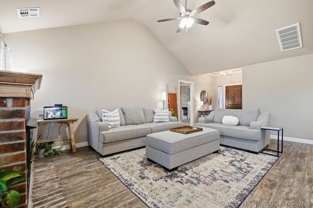 40 Osprey Drive, Sand Springs, OK 74063