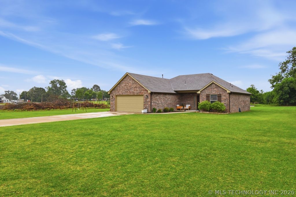40 Osprey Drive, Sand Springs, OK 74063