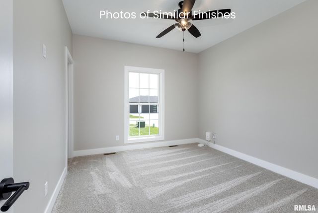 11 Viola Drive, Le Claire, IA 52753