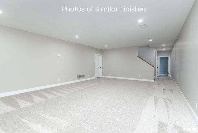 11 Viola Drive, Le Claire, IA 52753