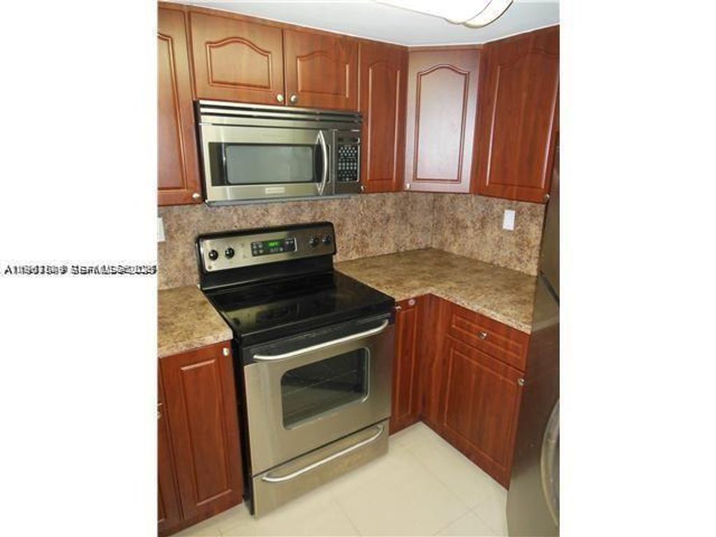 8335 SW 152 Avenue B308, Miami, FL 33193