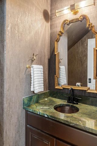 2009 Winsted LN A, Austin, TX 78703